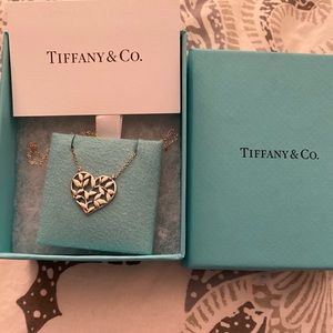 Tiffany and Co olive leaf heart pendant